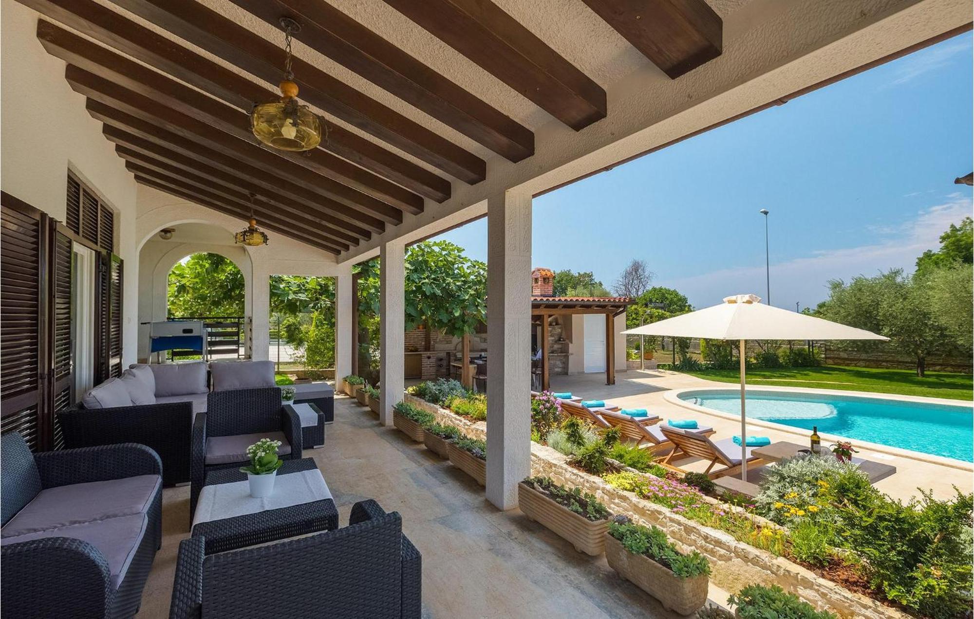 Villa David โปเรช ภายนอก รูปภาพ