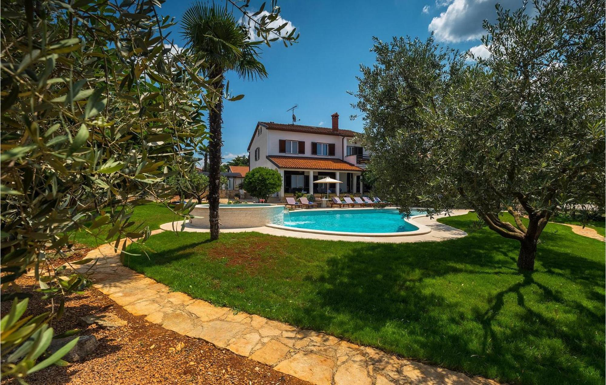 Villa David โปเรช ภายนอก รูปภาพ