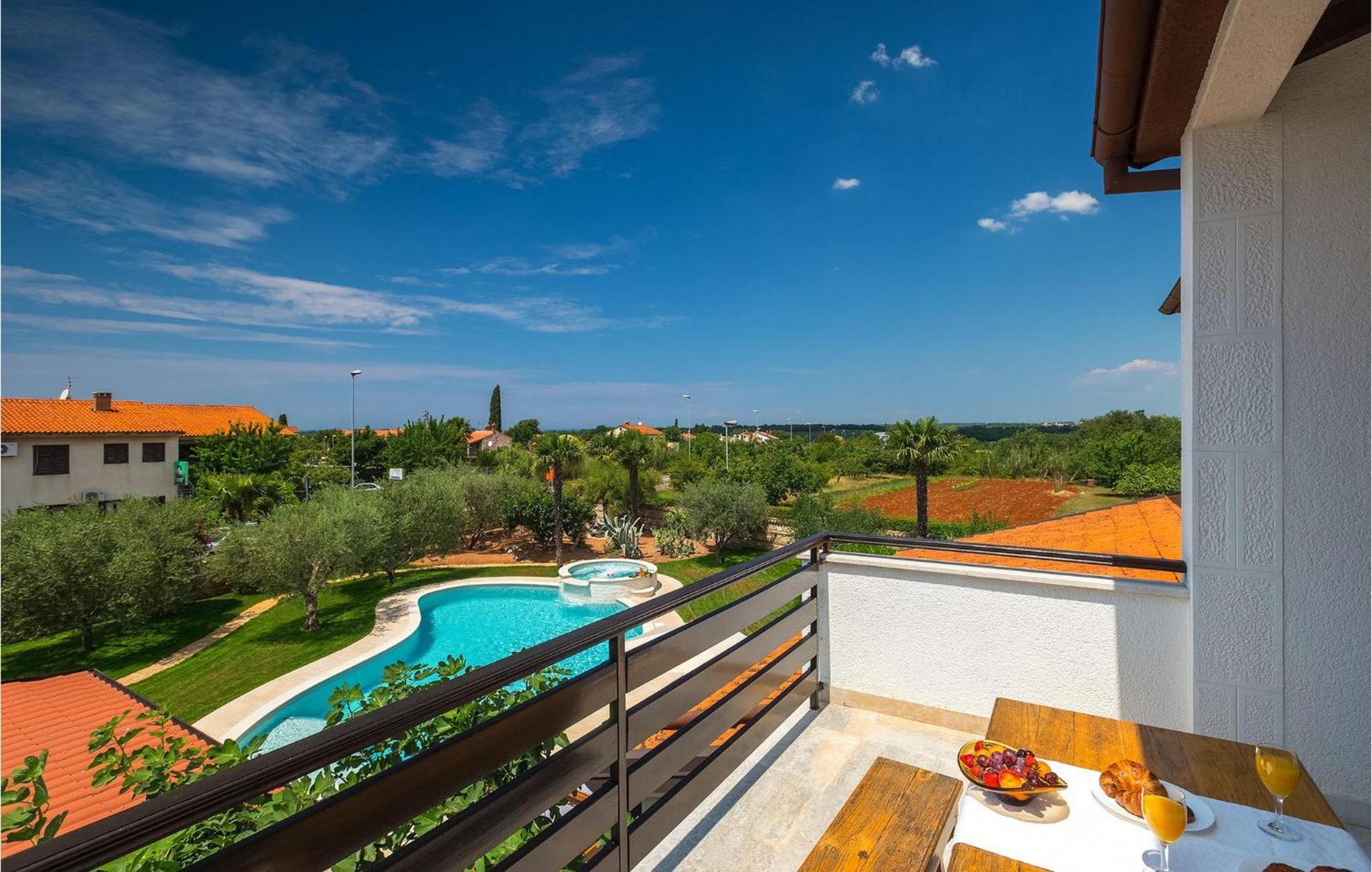 Villa David โปเรช ภายนอก รูปภาพ